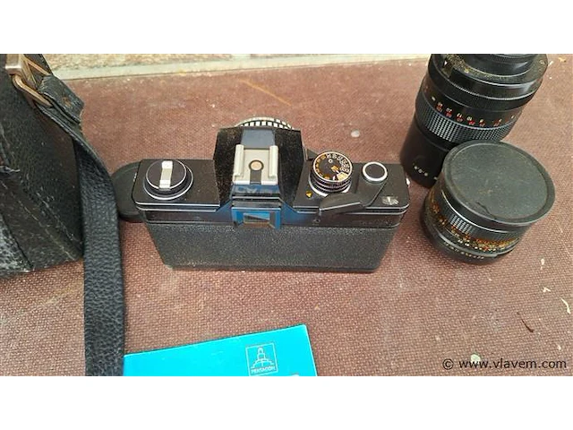 Praktica fotocamera en lenzen - afbeelding 5 van  10