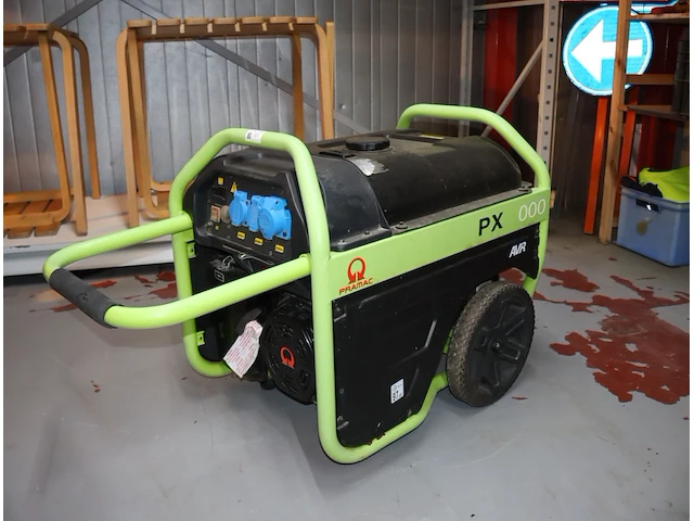 Pramac avr stroomgenerator - afbeelding 6 van  6