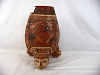 Pre colombiaanse terracotta pot - afbeelding 3 van  4