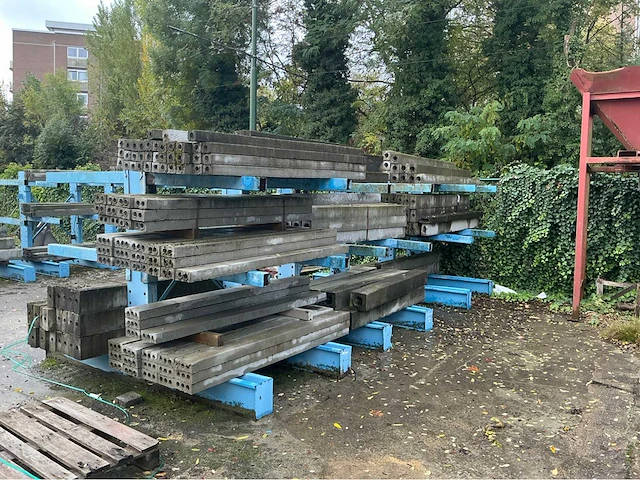 Pre-lentelen- lentelen overige aannemersmateriaal (353x) - afbeelding 2 van  10