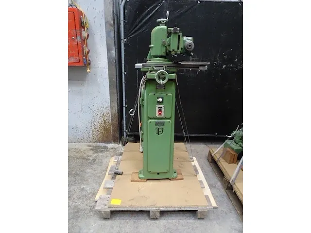 Precisie gereedschap slijpmachine friedrich deckel - afbeelding 1 van  11