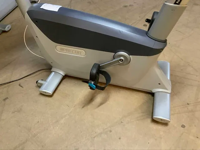 Precor 835 uprightbike home trainer - afbeelding 2 van  5