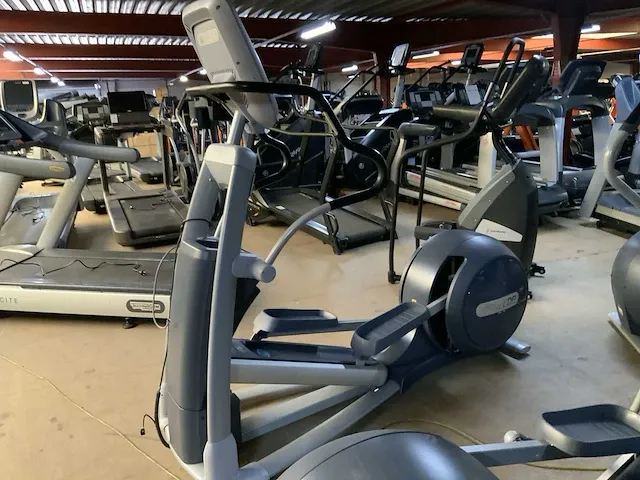 Precor 885 p80 crossramp crosstrainer - afbeelding 1 van  6