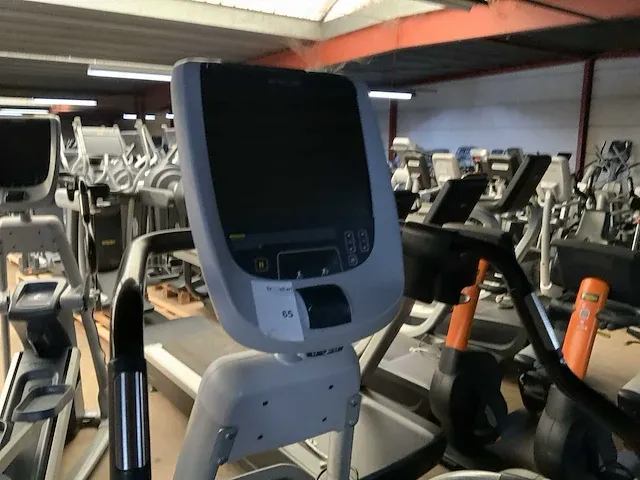 Precor 885 p80 crossramp crosstrainer - afbeelding 3 van  6