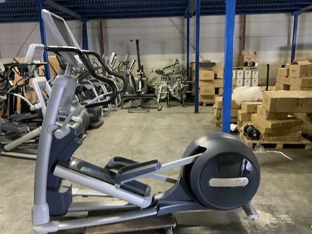Precor 885 p80 crossramp crosstrainer - afbeelding 1 van  7