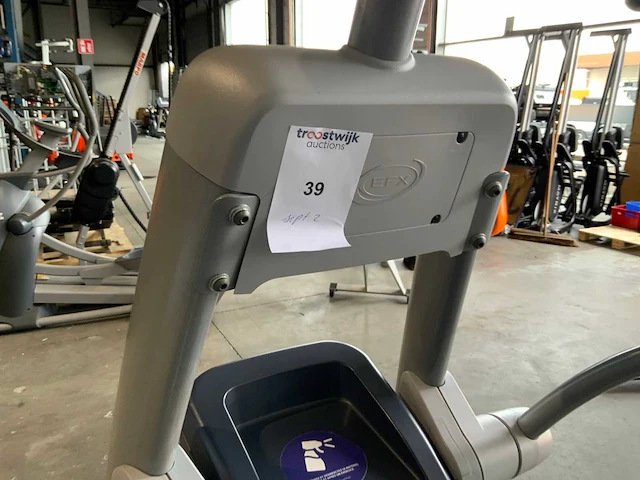 Precor 885 p80 crossramp crosstrainer - afbeelding 6 van  6