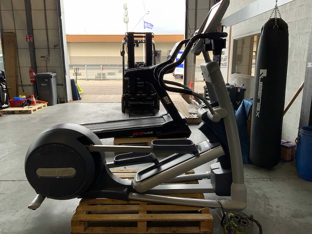 Precor 885 p80 crossramp crosstrainer - afbeelding 2 van  6
