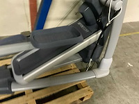 Precor 885 p80 crossramp crosstrainer - afbeelding 2 van  5