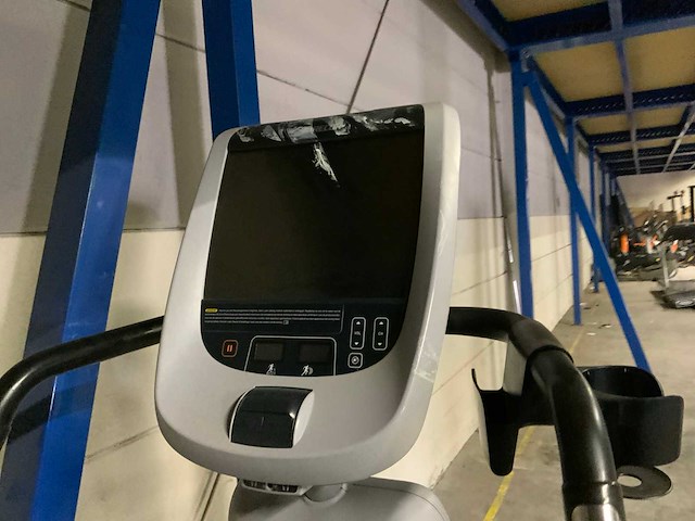 Precor 885 p80 crossramp crosstrainer - afbeelding 3 van  5