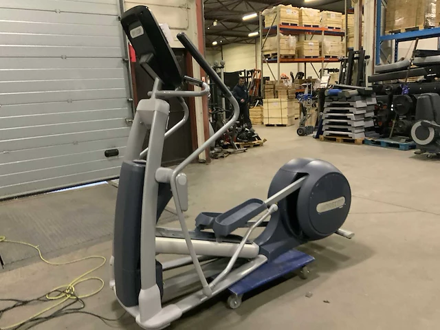 Precor 885 p80 crosstrainer crosstrainer - afbeelding 4 van  7