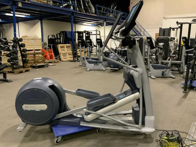 Precor 885 p80 crosstrainer crosstrainer - afbeelding 1 van  6