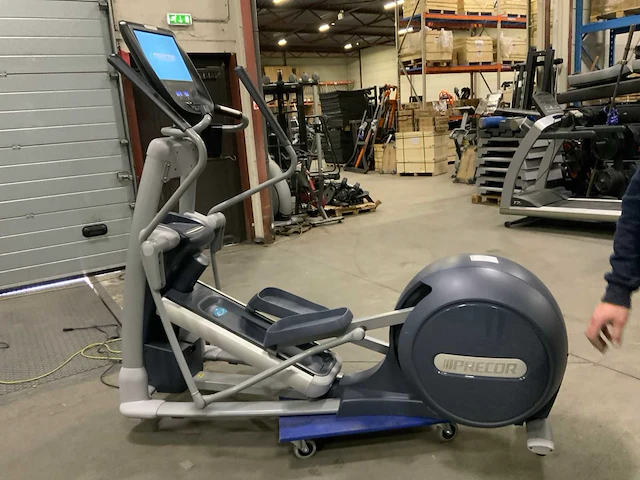 Precor 885 p80 crosstrainer crosstrainer - afbeelding 2 van  6