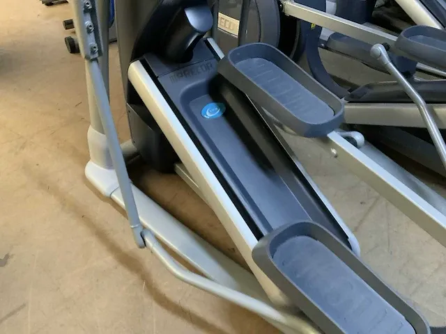 Precor 885 p80 crosstrainer - afbeelding 3 van  6