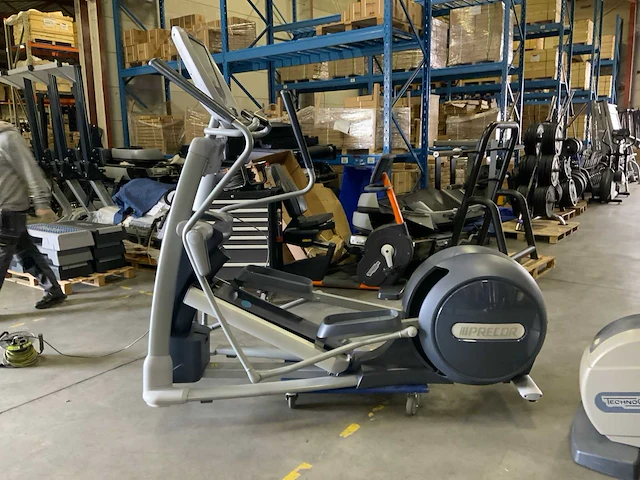 Precor 885 p80 crosstrainer - afbeelding 1 van  6
