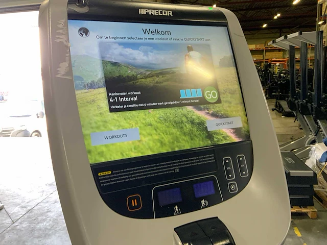 Precor 885 p80 crosstrainer - afbeelding 4 van  6
