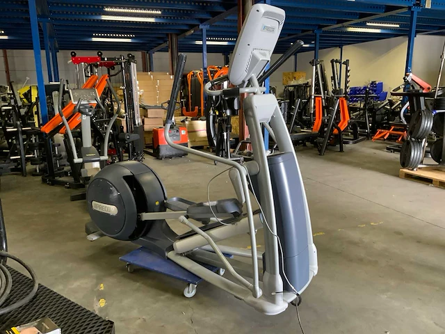 Precor 885 p80 crosstrainer - afbeelding 6 van  6