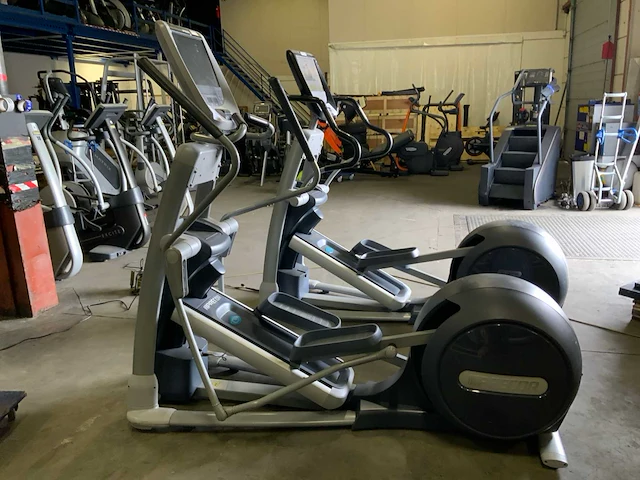 Precor 885 p80 crosstrainer - afbeelding 1 van  5