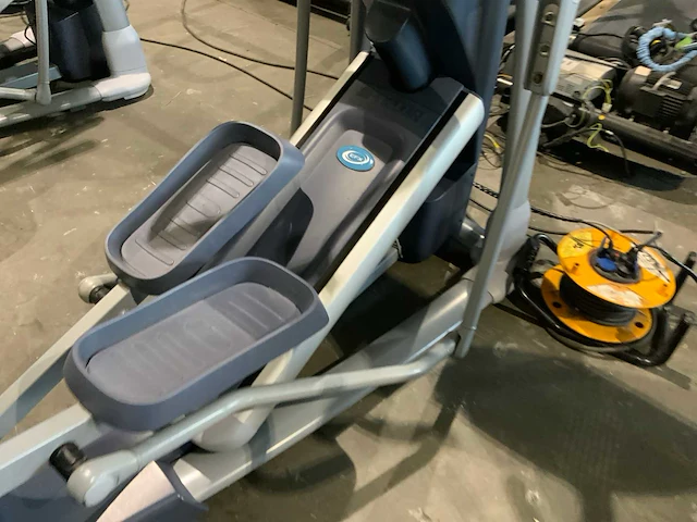 Precor 885 p80 elliptical crosstrainer - afbeelding 2 van  6