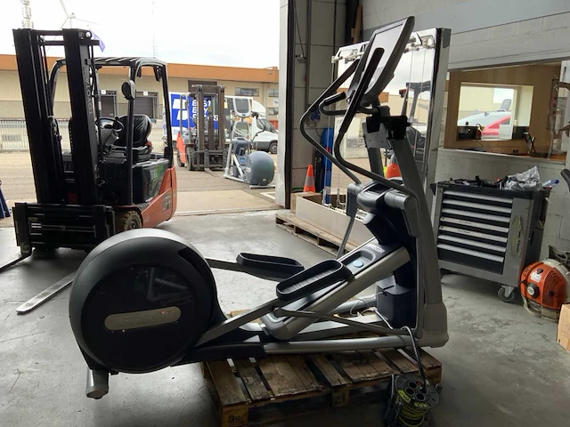 Precor 885 p80 elliptical crosstrainer - afbeelding 4 van  5
