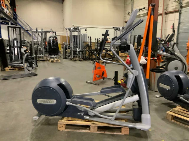Precor 885 p80 elliptical crosstrainer - afbeelding 6 van  7