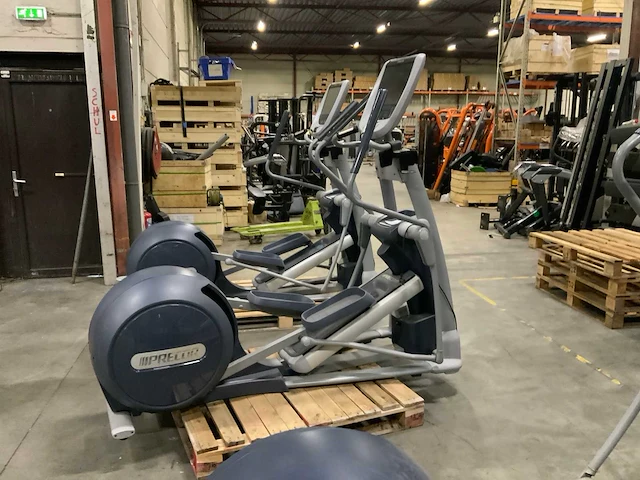 Precor 885 p80 elliptical crosstrainer - afbeelding 1 van  6