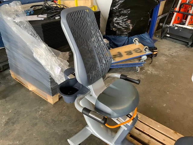 Precor 885 p80 recumbent bike home trainer - afbeelding 3 van  6