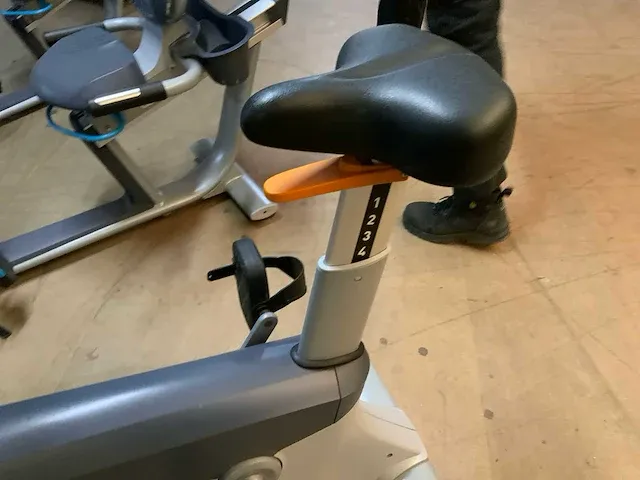 Precor 885 p80 uprightbike home trainer - afbeelding 5 van  6