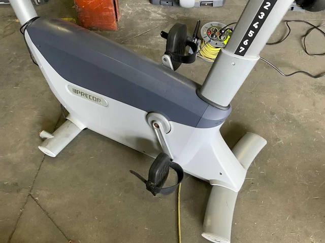Precor 885 p80 uprightbike home trainer - afbeelding 3 van  6