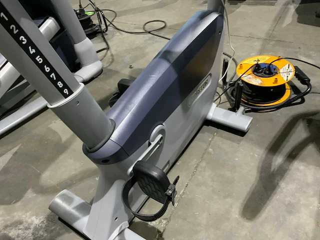 Precor 885 p80 uprightbike home trainer - afbeelding 5 van  6
