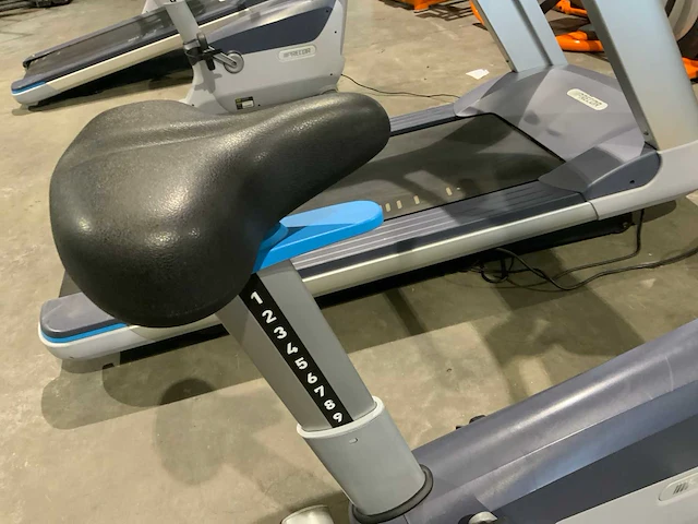 Precor 885 p80 uprightbike home trainer - afbeelding 4 van  6