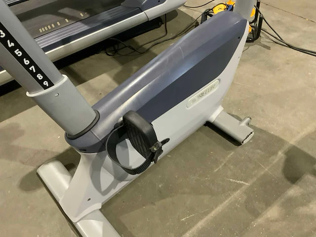 Precor 885 p80 uprightbike home trainer - afbeelding 5 van  6