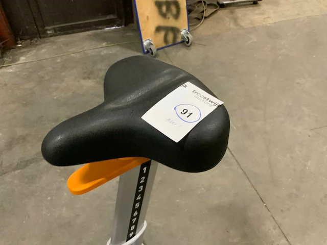 Precor 885 p80 uprightbike home trainer - afbeelding 3 van  5
