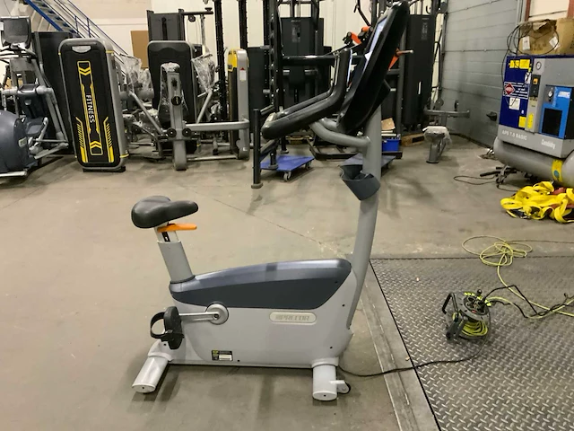 Precor 885 p80 uprightbike home trainer - afbeelding 1 van  5
