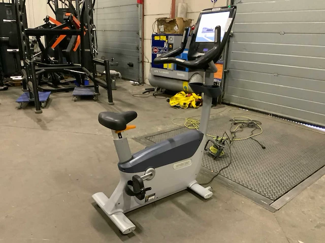 Precor 885 p80 uprightbike home trainer - afbeelding 3 van  5