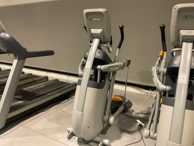 Precor amt crosstrainer - afbeelding 2 van  6