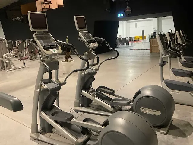 Precor efx 546i crosstrainer - afbeelding 3 van  8