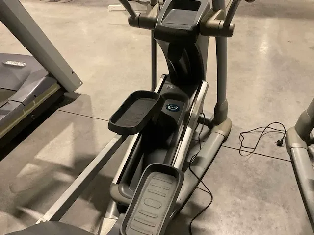 Precor efx 546i crosstrainer - afbeelding 6 van  8