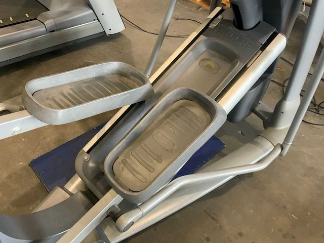 Precor efx 6 elliptical crosstrainer - afbeelding 2 van  5