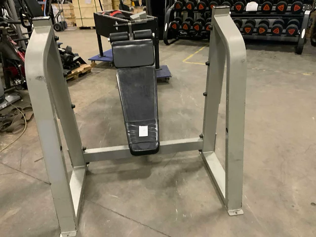 Precor icarian decline bench krachtstation - afbeelding 3 van  4