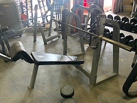 Precor icarian decline bench press krachtstation - afbeelding 1 van  5