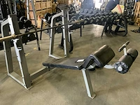 Precor icarian decline bench press krachtstation - afbeelding 2 van  5