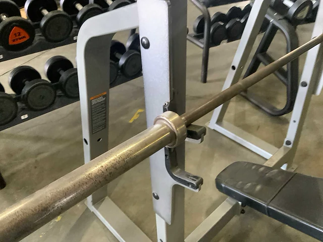 Precor icarian decline bench press krachtstation - afbeelding 4 van  5