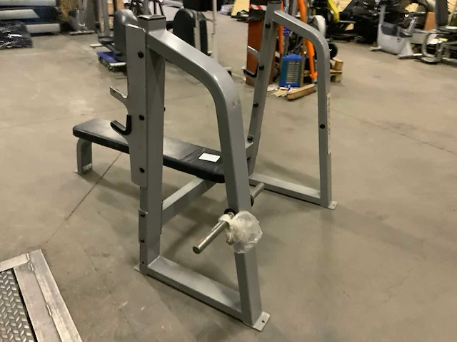 Precor icarian flat bench krachtstation - afbeelding 3 van  6