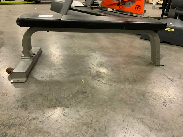 Precor icarian flat bench krachtstation - afbeelding 3 van  4