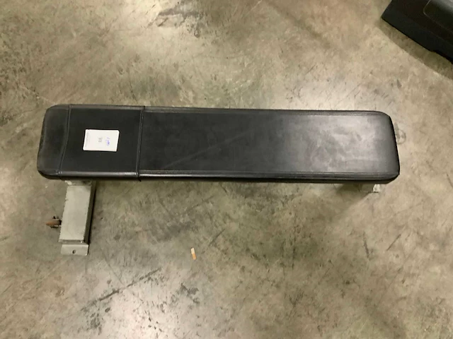Precor icarian flat bench krachtstation - afbeelding 4 van  4