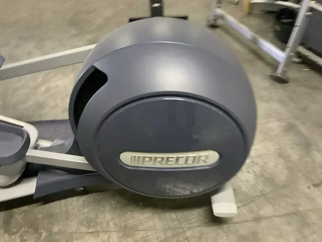 Precor p35 efx crossramp crosstrainer - afbeelding 10 van  17