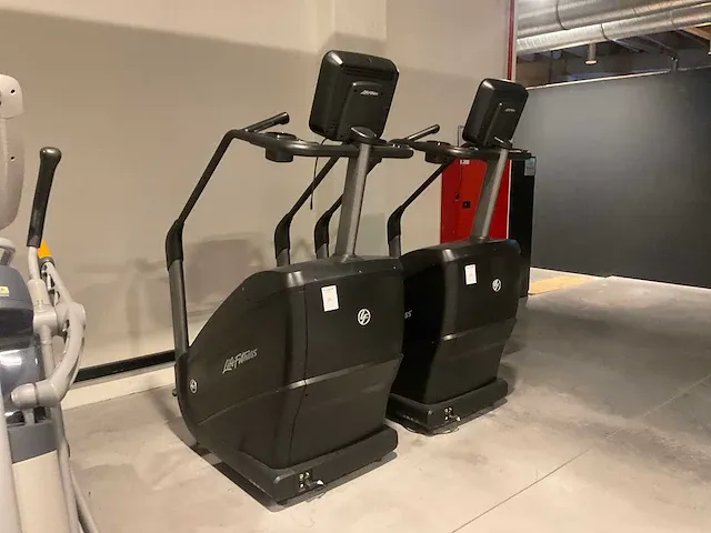 Precor power mill klimmachine - afbeelding 1 van  6