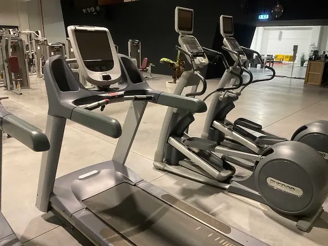 Precor trm 885 loopband - afbeelding 4 van  6