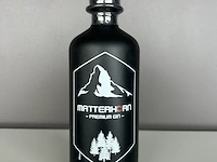 Premium gin matterhorn - afbeelding 1 van  3