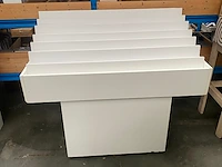 Presentatiemeubel op wielen - afbeelding 1 van  3